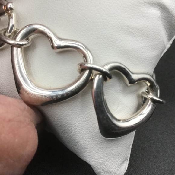 Elsa Peretti Tiffany & Co 925 Sterling Silver, Open Hearts Toggle Bracelet - Picture 5 of 10